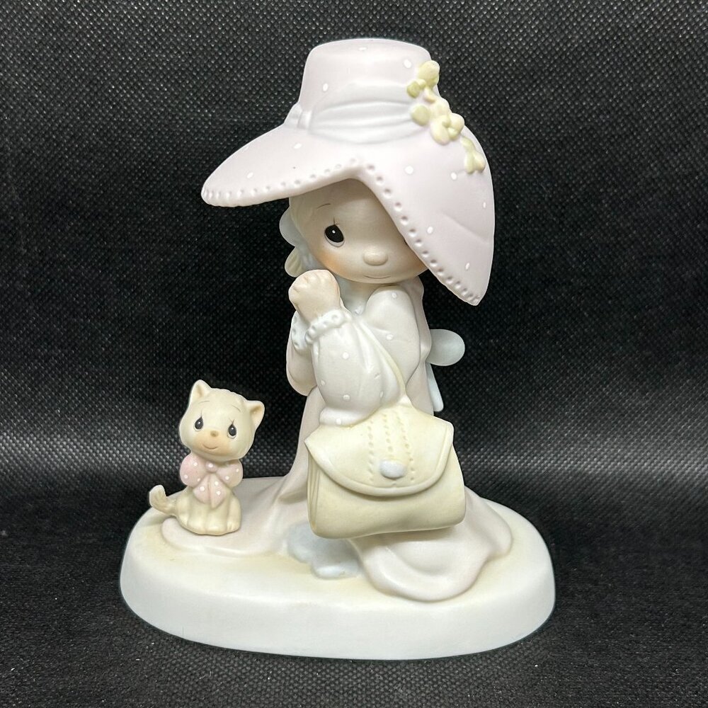 𝅺Precious Moments “To a very special Mom” figurine